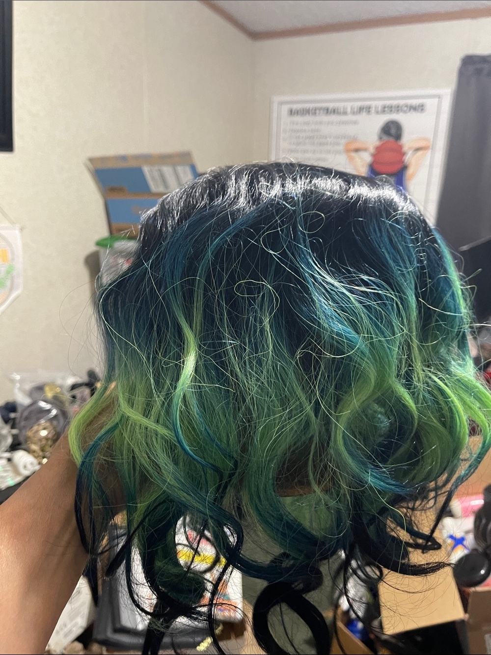 Wigs - Picture 7 of 16